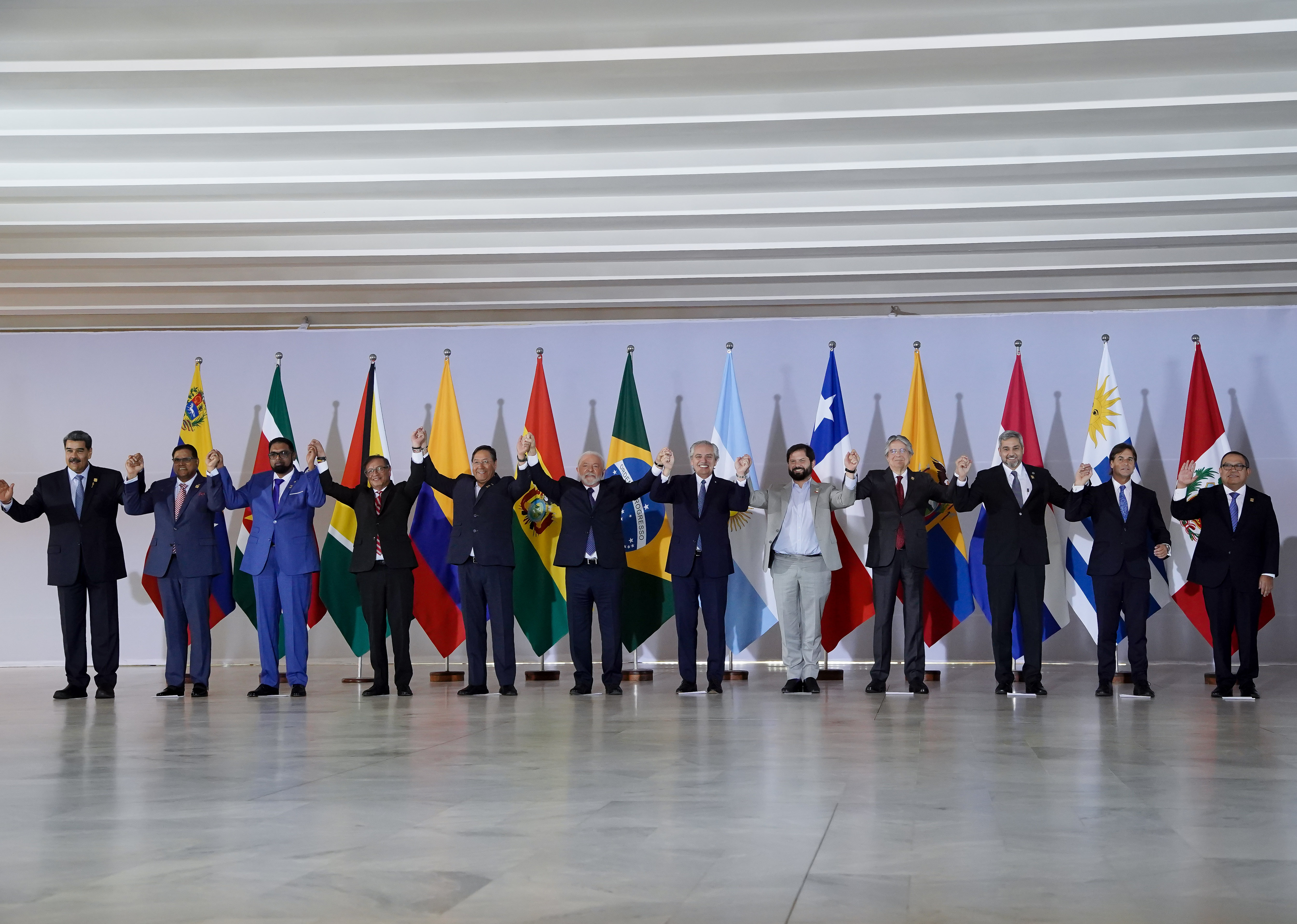 O presidente Lula, durante Fotografia oficial dos Presidentes dos países da América do Sul. No palácio do Itamaraty