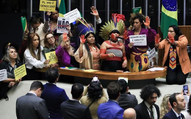 Protesto indígena na votação do marco temporal
