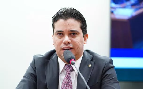 PF faz operação na Câmara dos Deputados contra fraudes em licitações no Ceará