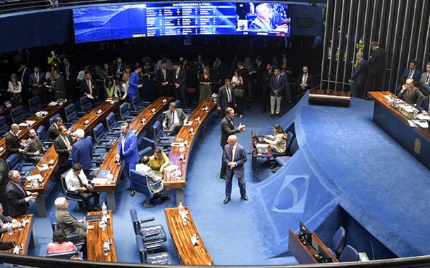 Mais de 80 entidades protestam contra votação no Senado de PEC que criminaliza qualquer posse de drogas