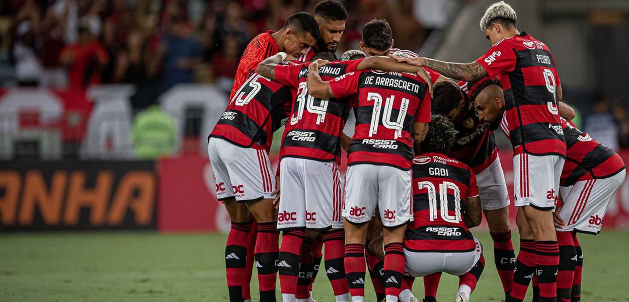 Camiseta Esportiva de Futebol Mengao Listrada Time do Povo