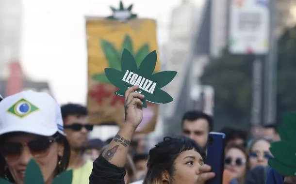 Marcha da Maconha em São Paulo, na Avenida Paulista Foto Paulo Pinto/Agência Brasil