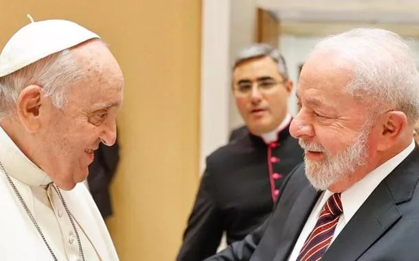 Lula desembarca em Roma para o funeral do papa Francisco