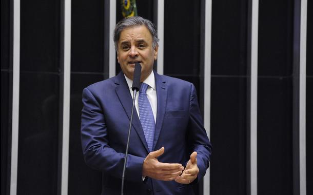 Aécio Neves