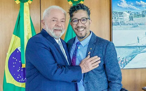 Jean Wyllys: “Folha tem o objetivo doentio de atacar o presidente Lula”