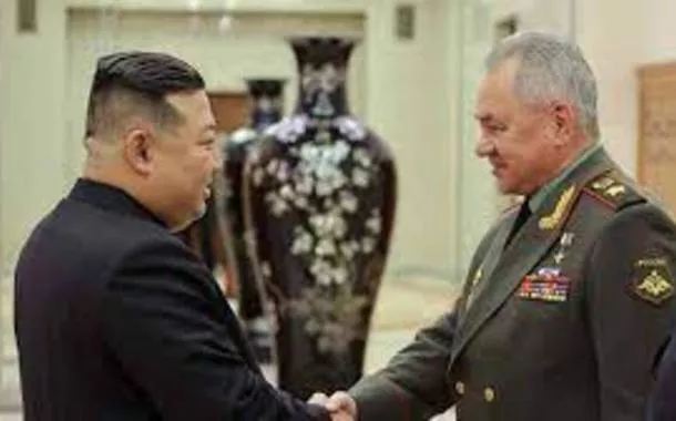 Kim Jong Un e Sergey Shoigu