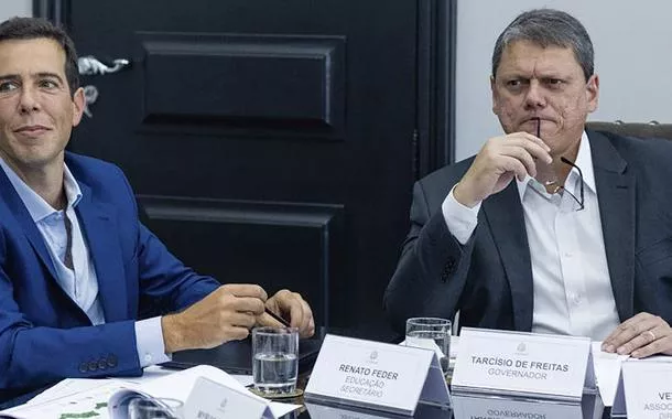 Governo Tarcísio quer fechar quase 100 turmas no ensino noturno das escolas de São Paulo