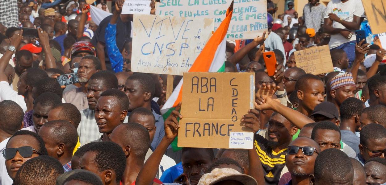 Protestos no Niger : "Abaixo a França", diz o cartez - July 30, 2023