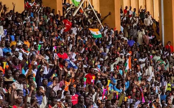 Burkina Faso se prepara para intervenção militar da CEDEAO no Níger e se dispõe a apoiar Niamey, diz ministro da Defesa