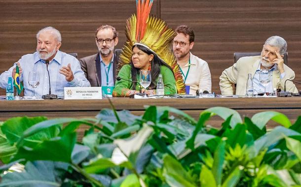 Com a Cúpula da Amazônia, apesar de Petro, Lula se afirma como liderança global da questão ambiental