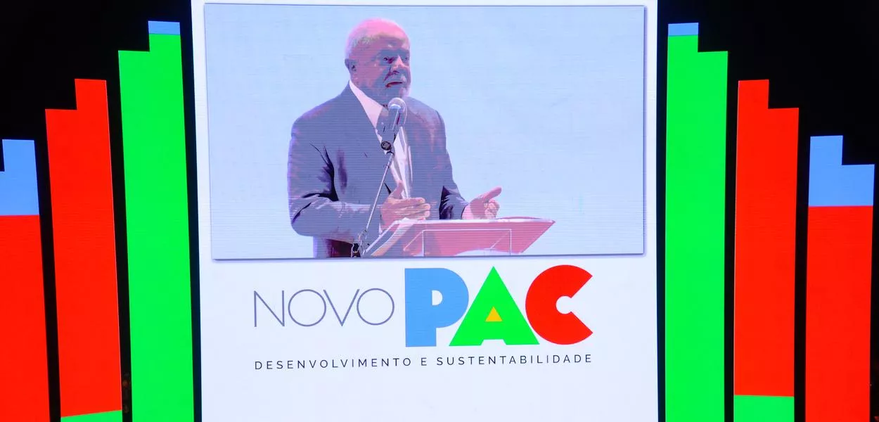 Rio de Janeiro (RJ), 11/08/2023 – O presidente da República, Luiz Inácio Lula da Silva fala durante cerimônia de lançamento do Novo Programa de Aceleração do Crescimento (PAC) No Theatro Municipal, no Rio de Janeiro