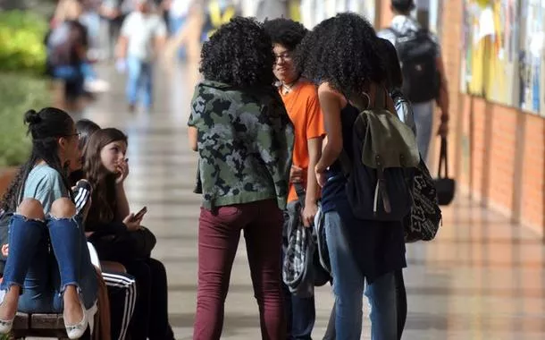 Estudantes universitários