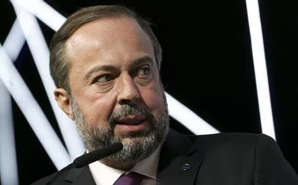 Em Davos, ministro Alexandre Silveira cobra investimentos de países ricos na transição energética