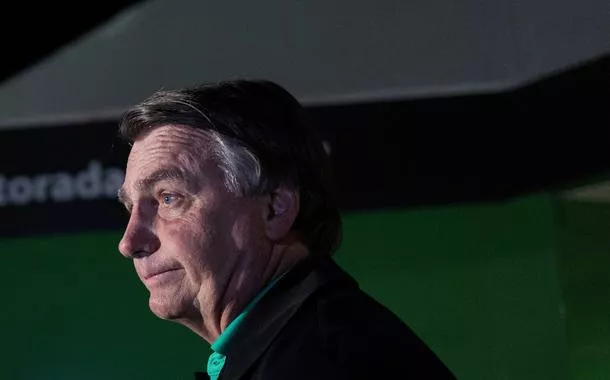 Bolsonaro diz que voltou a se internar em Manaus em meio à soltura de Cid
