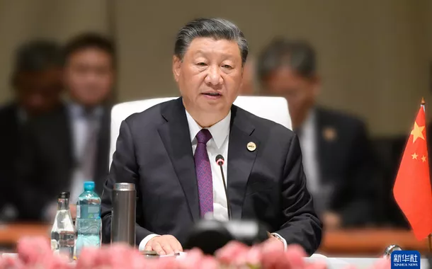 Em visita à Europa, Xi Jinping diz que China vai procurar maneiras de resolver conflito na Ucrânia