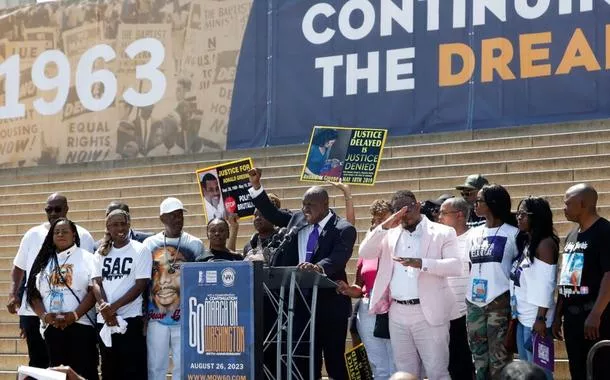 Milhares celebram o legado de Martin Luther King em manifestação comemorativa da Marcha para Washington