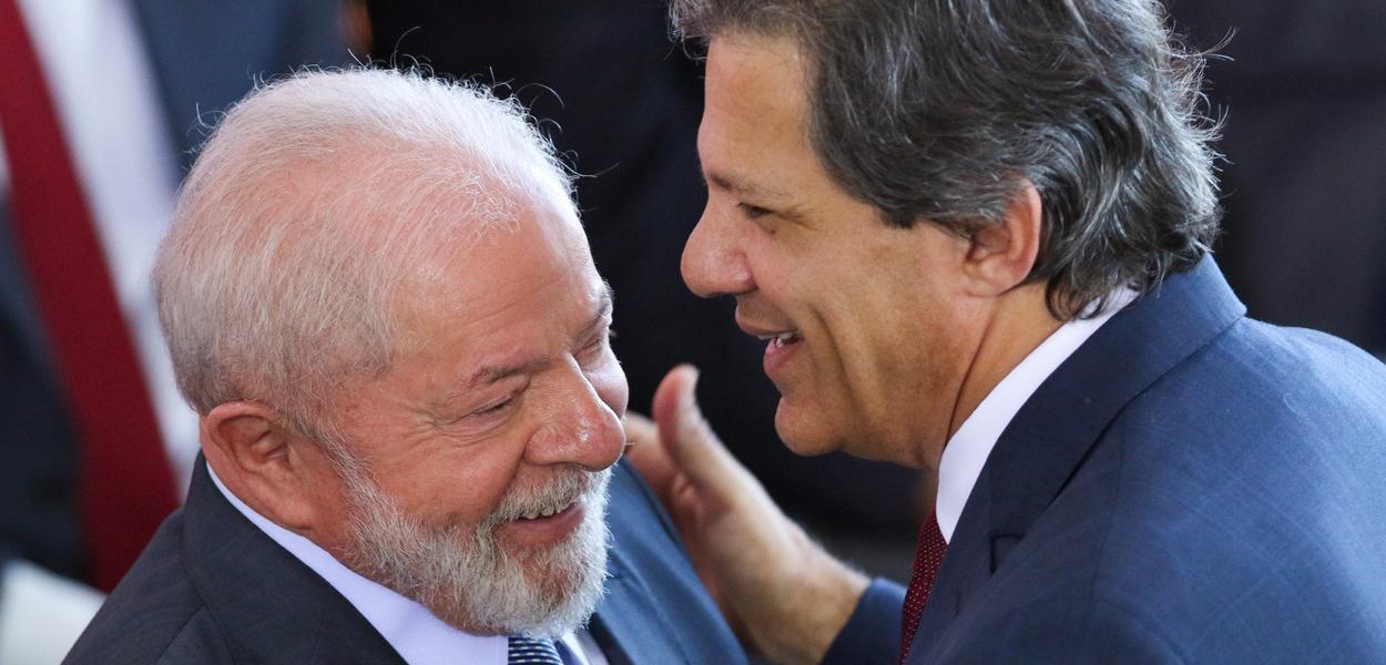 Luiz Inácio Lula da Silva (Presidente da República) e Fernando Haddad (ministro da Fazenda)