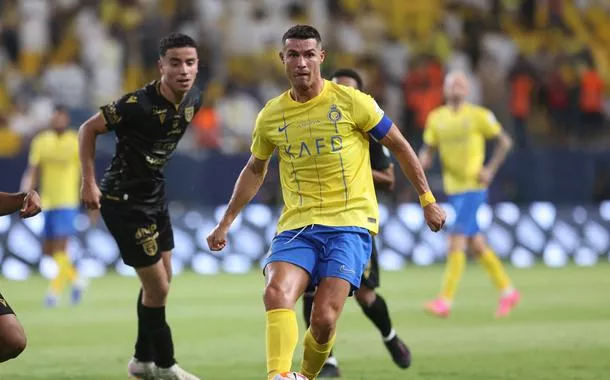 Cristiano Ronaldo durante partida do Al-Nassr contra o Al-Taawoun pelo Campeonato Saudita
