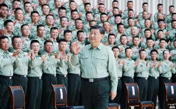 Xi assina novas diretrizes para transformar Exército chinês em "forças armadas de classe mundial"