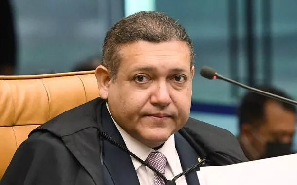 Perfis nas redes sociais detonam Nunes Marques: 'o ministro deixa claro que o bolsonarismo é ligado ao crime organizado'