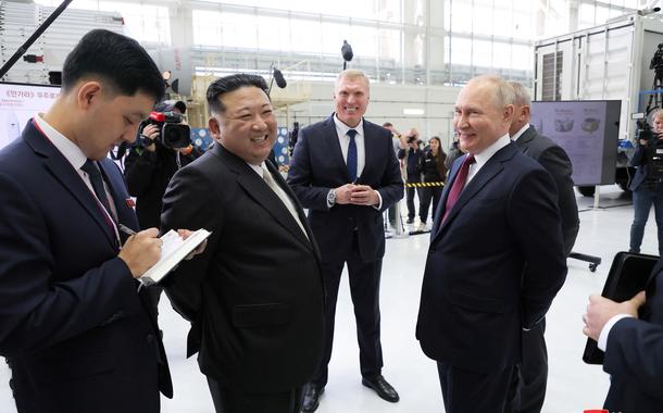Kim Jong Un e Vladimir Putin se reúnem na Rússia