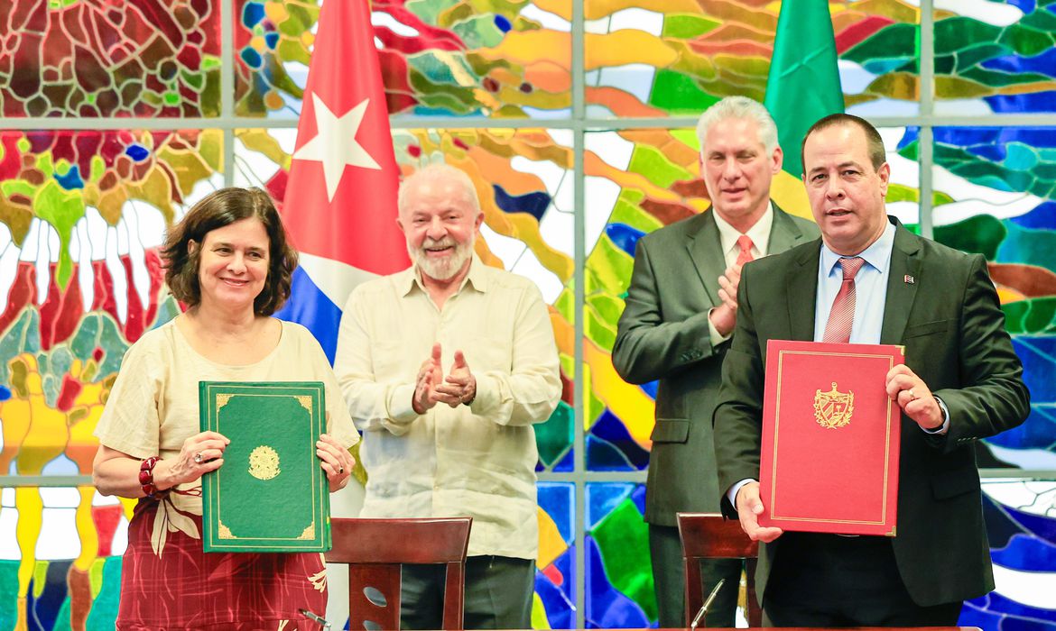 Lula, Dias Canel e ministros da Saúde de Brasil e Cuba