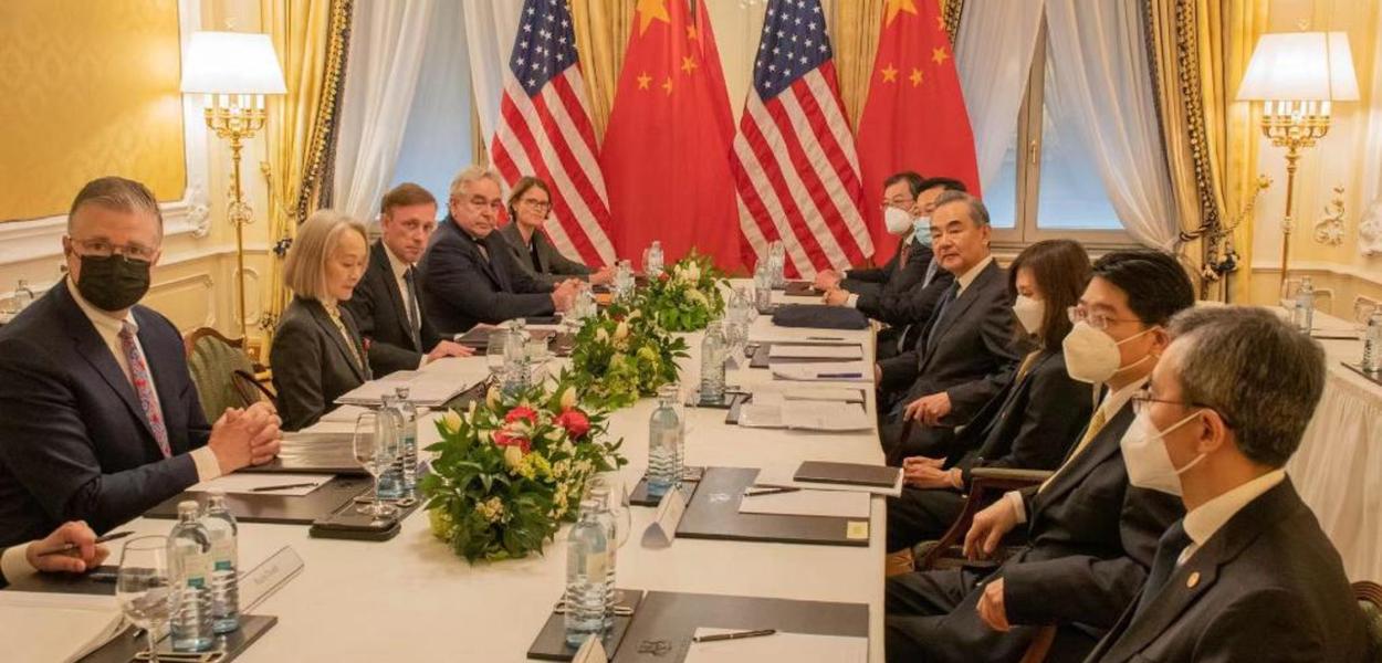 EUA e China debatem sobre temas cruciais da situação internacional 