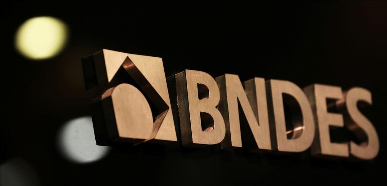 Banco Nacional de Desenvolvimento Econômico e Social (BNDES) 