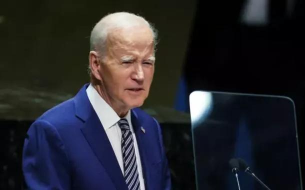 Biden inicia campanha de arrecadação de fundos para demonstrar força após debate desanimador