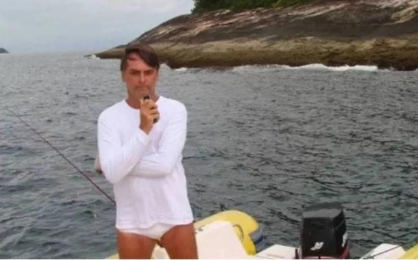 Bolsonaro flagrado em pesca ilegal (Foto: Reprodução) Bolsonaro flagrado em pesca ilegal