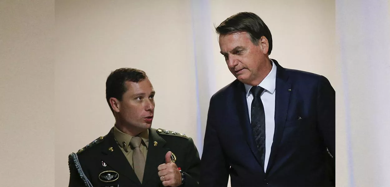 Mauro Cid (à esq.) e Jair Bolsonaro. Foto: Reuters