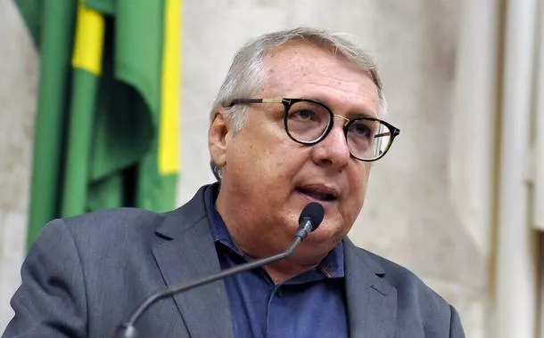 PSOL pede cassação de Rubinho Nunes por 'difamar e perseguir' o padre Júlio Lancellotti