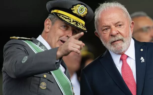 Em evento com Lula, comandante do Exército garante compromisso dos militares com "os mais caros ideais democráticos"