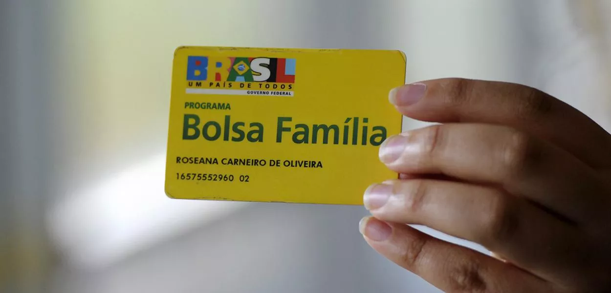 Cartão do Bolsa Família. Foto: Agência Senado