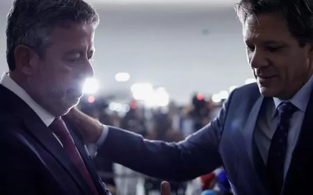 Câmara define relatores do pacote fiscal, mas só vota após liberação de emendas