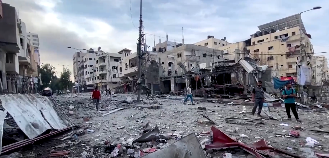 Faixa de Gaza após bombardeios de Israel 