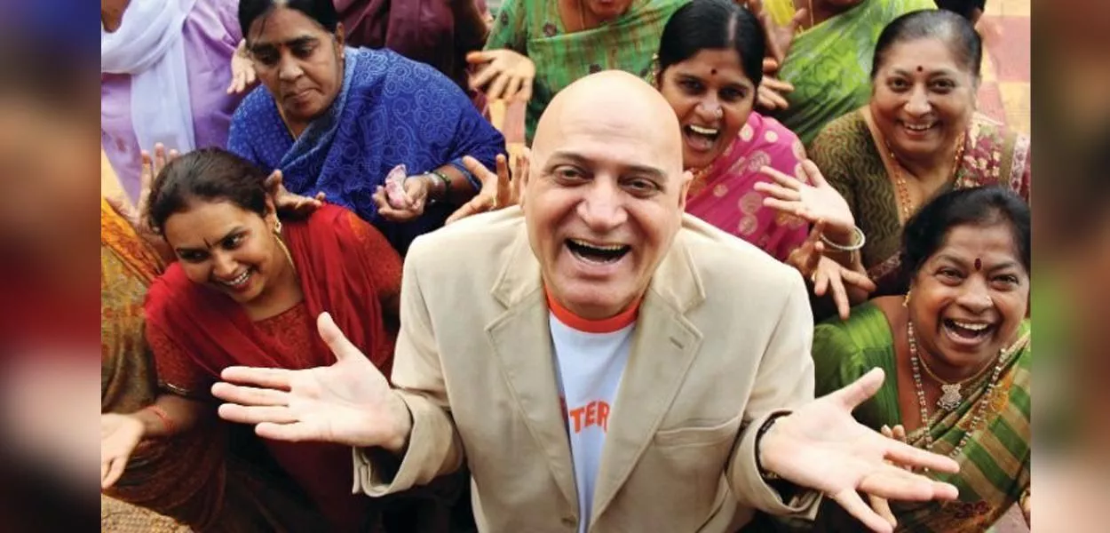 Médico indiano Madan Kataria, o criador da Ioga do Riso