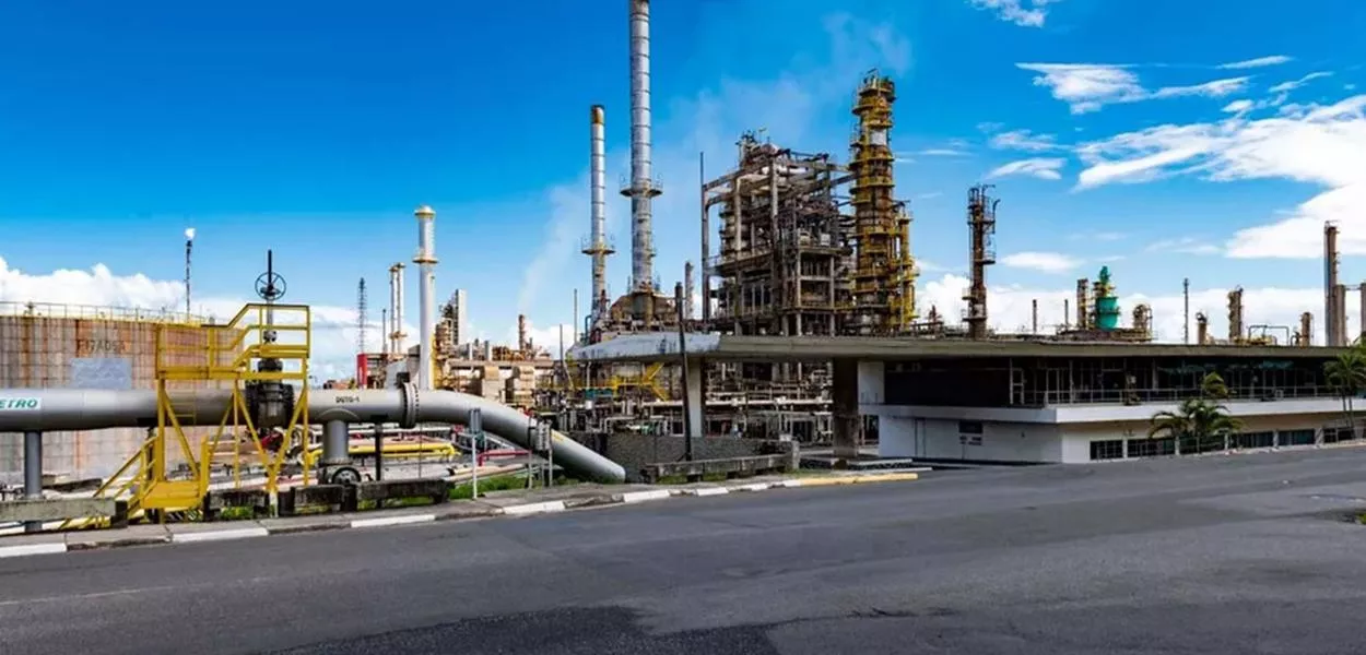 Refinaria Mataripe, na Bahia