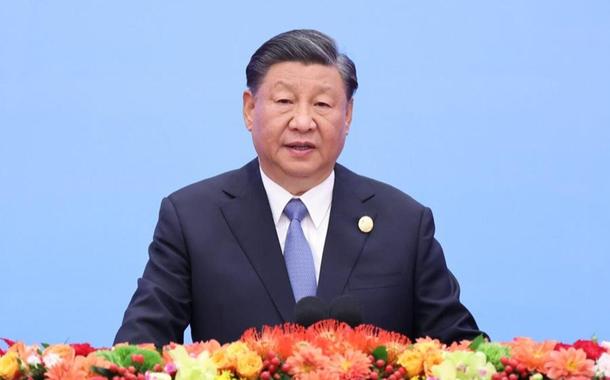 O Presidente Xi Jinping discursa na comemoração dos 10 anos do "Cinturão e Rota"