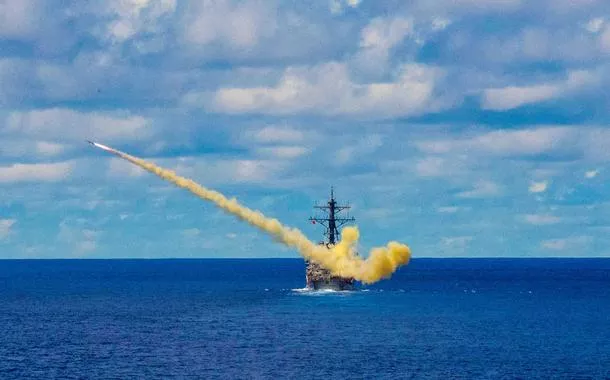 Nova tecnologia chinesa pode fazer mísseis inimigos perseguir frota de 'navios fantasmas'