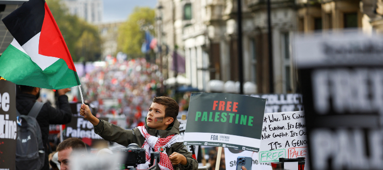 Ato pró-Palestina em Londres atrai multidões 21/10/2023