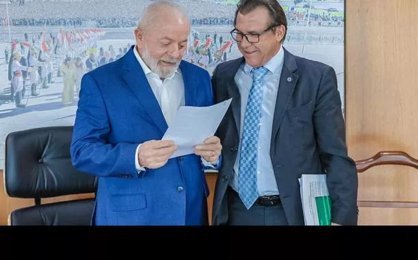 Salário mínimo sempre terá ganho real no governo Lula, afirma Luiz Marinho