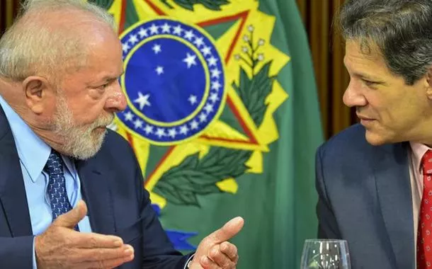 Lula diz que "Haddad jamais ficará enfraquecido" e garante: "não faremos ajuste fiscal em cima dos pobres"