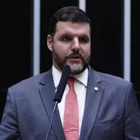 Ruralistas e evangélicos articulam nome de Pedro Lupion para sucessão de Arthur Lira no comando da Câmara