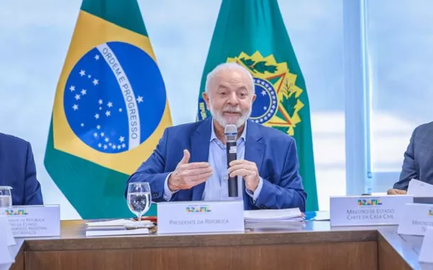 Lula promove reunião ministerial nesta segunda-feira para reverter queda na aprovação