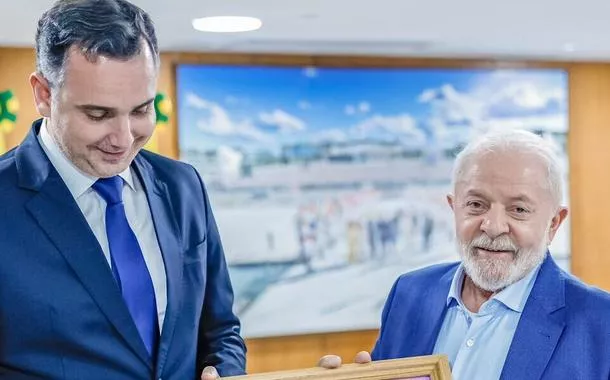 Em encontro com Lula, Pacheco diz que não assumirá ministério