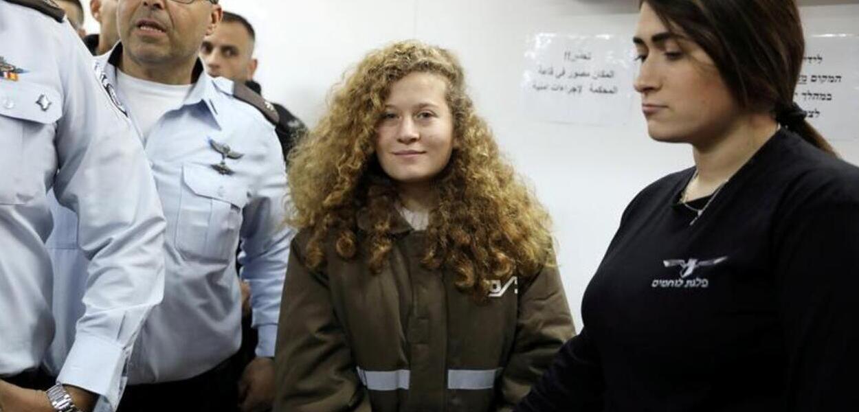 Israel Prende Ahed Tamimi Ativista ícone Da Resistência Palestina Por