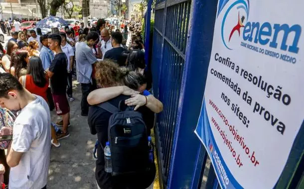 Enem 2024: primeiro dia de prova tem redação e questões sobre linguagens e ciências humanas