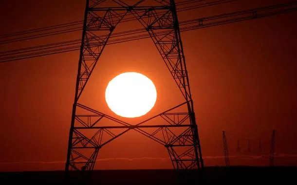 Energia elétrica pesa e alta do IPCA-15 acelera a 0,33% em julho