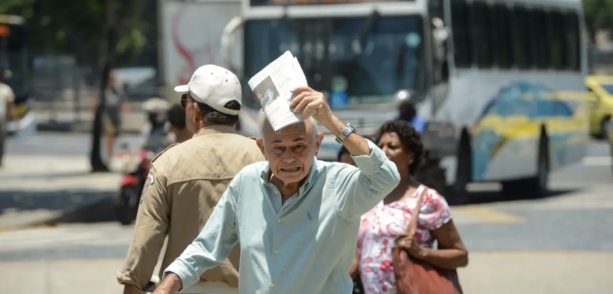 População enfrenta forte onda de calor no Rio de Janeiro